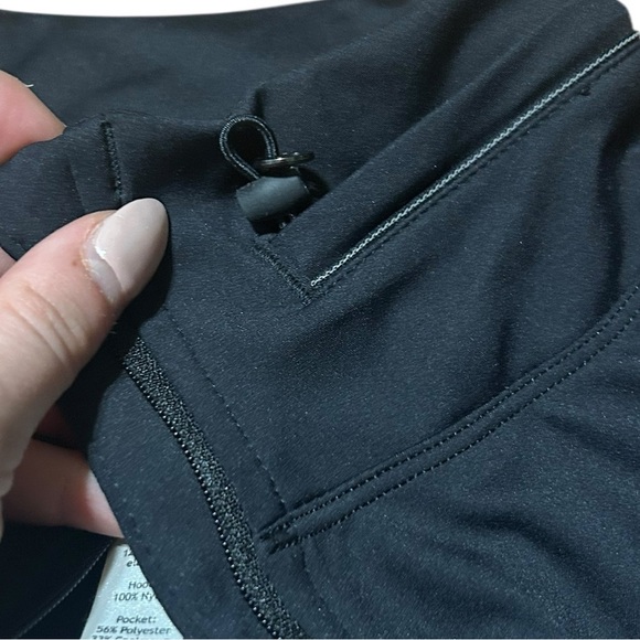 Lululemon Far and Free Jacket Black Size 8 Athleisure Activewear - Picture 8 of 11